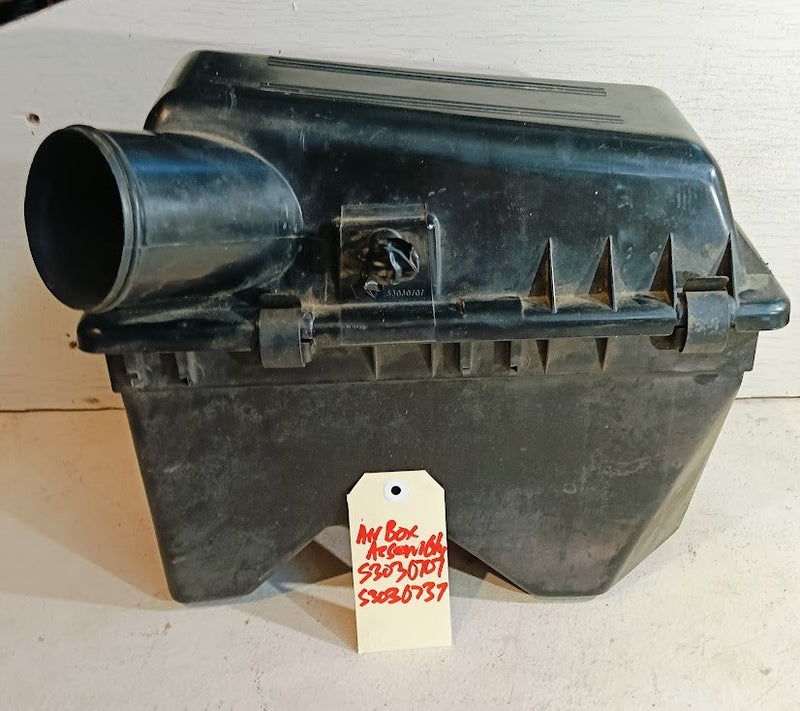 Air Cleaner Shell Upper and Lower Jeep XJ Cherokee