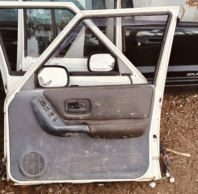 Door Front Right Jeep XJ Cherokee White