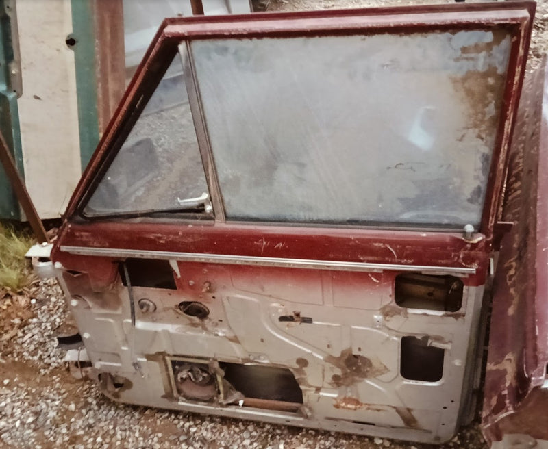 Door Front Right Jeep SJ Cherokee Maroon