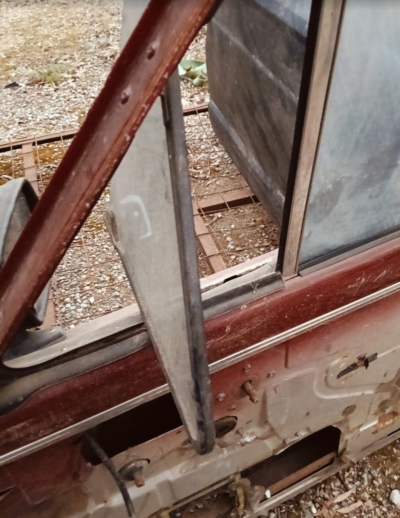 Door Front Right Jeep SJ Cherokee Maroon