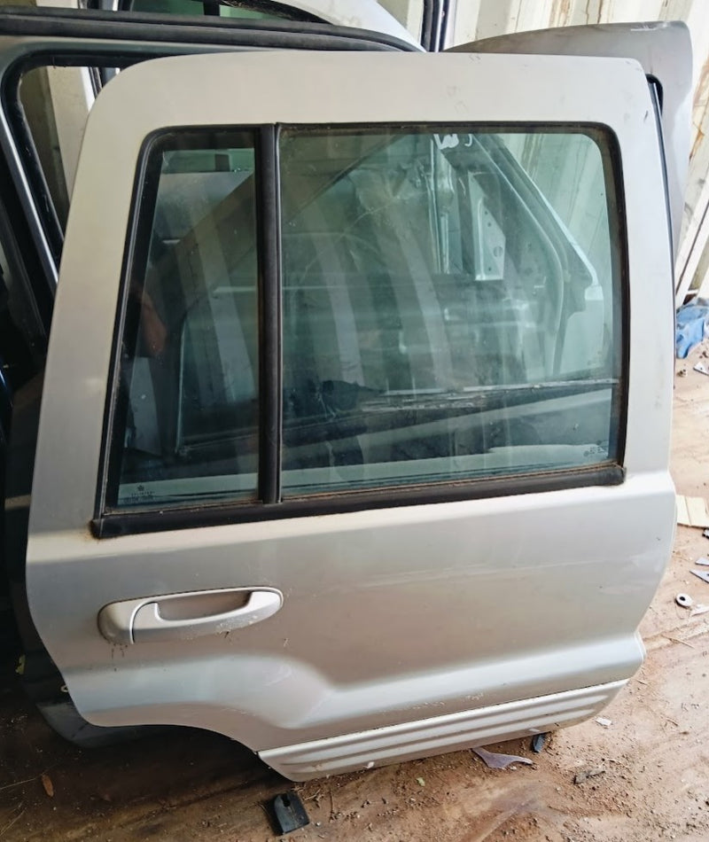Door Right Rear Jeep WJ Grand Cherokee Puter