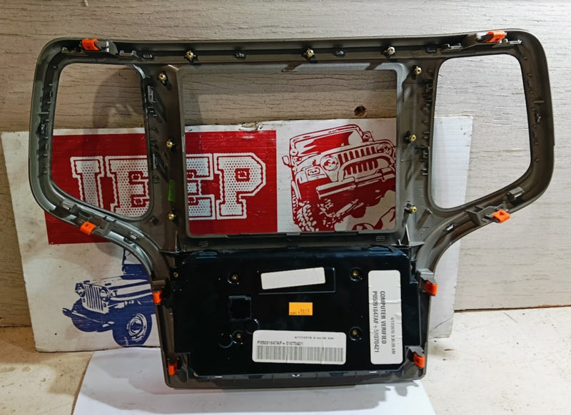 AC Control Panel Centre Stack Jeep WK2 05091847AF