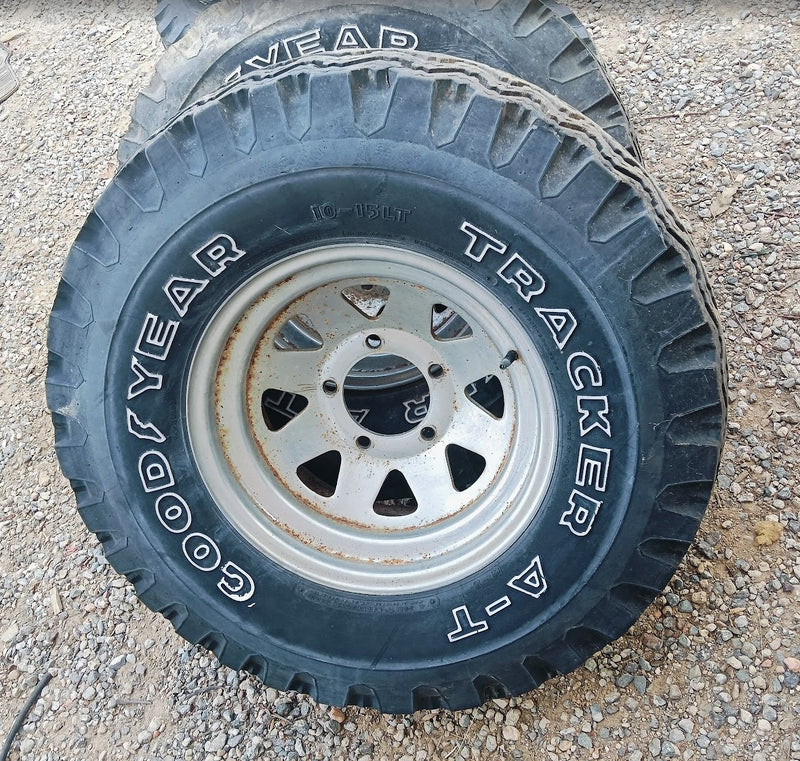 Wheels and Tyres Vintage Jeep CJ 5/5.5