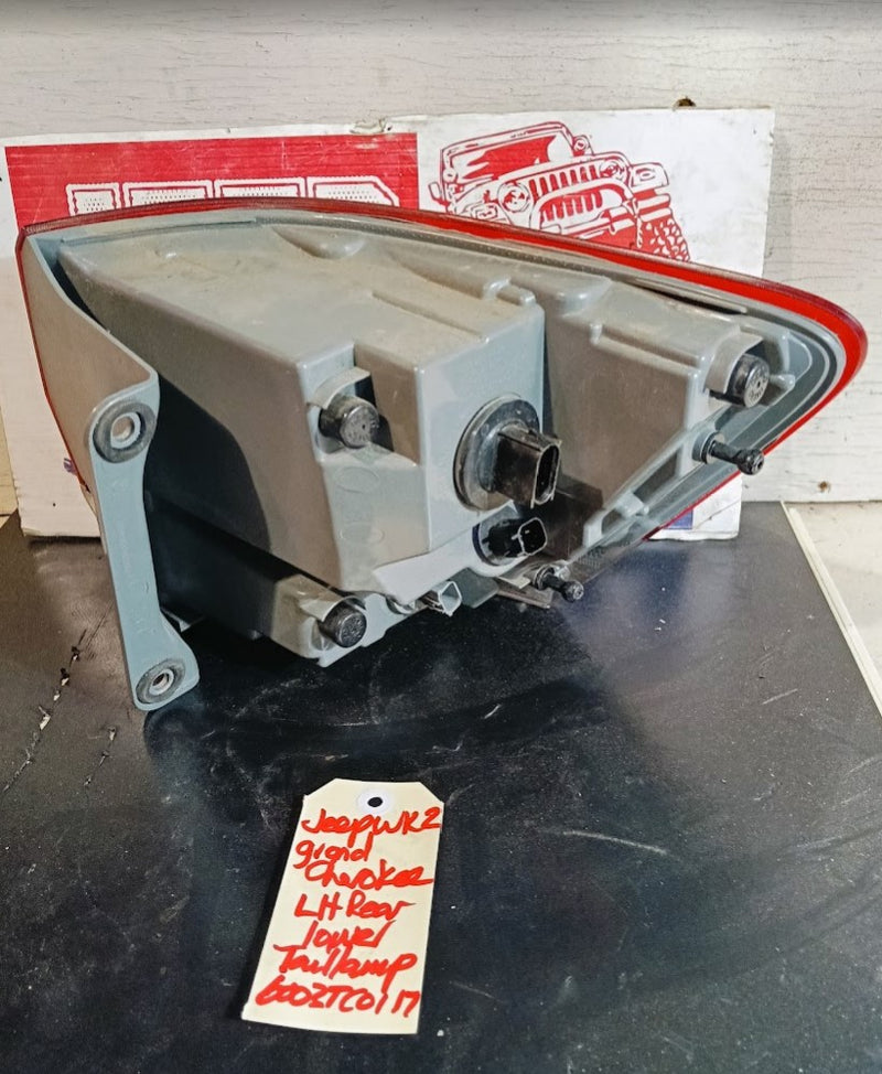 Tail Light LHR Lower Jeep Grand Cherokee WK2 68110017AD