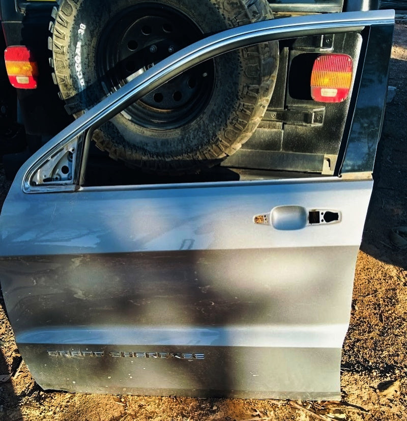 Door Shell Left Front  Jeep Grand Cherokee WK2