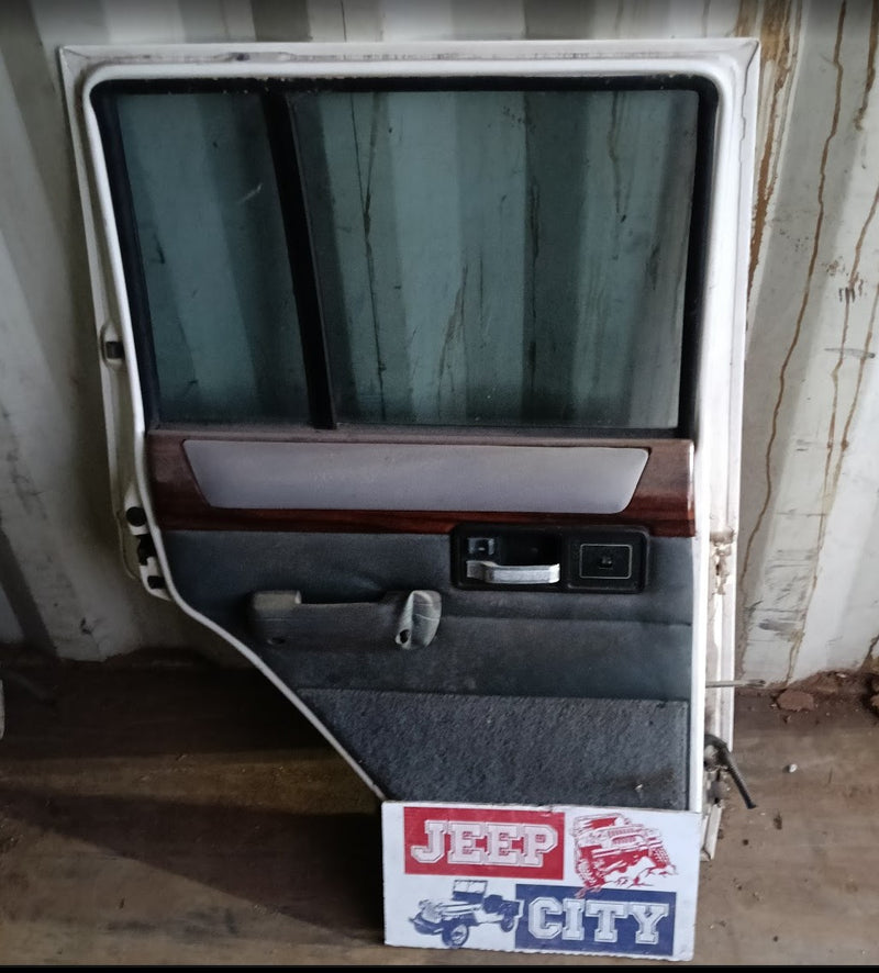 Door Left Rear White Jeep Cherokee XJ Wood Grain