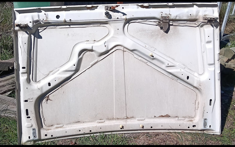 Hood Bonnet Jeep XJ Cherokee White Preowned