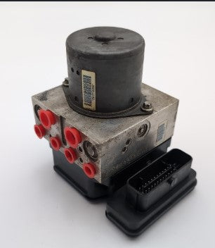 Brake Control Module ABS Pump Jeep Grand Cherokee WK2 68227200AD