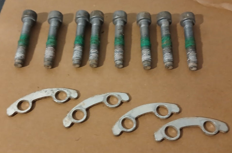 Bolts for Drive Shaft Jeep Grand Cherokee WK2 68087448AC