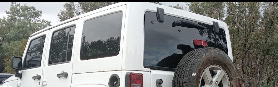 Hardtop White Jeep JK Wrangler 4dr