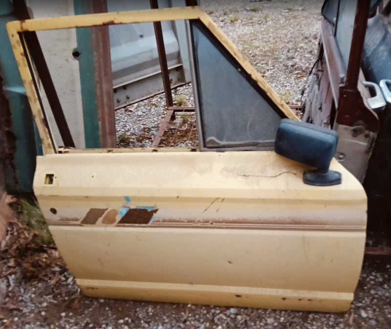 Door Front Right Jeep SJ Cherokee Yellow