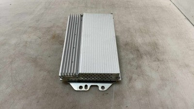 Amplifier Infinity Jeep JK Wrangler 05091029AB